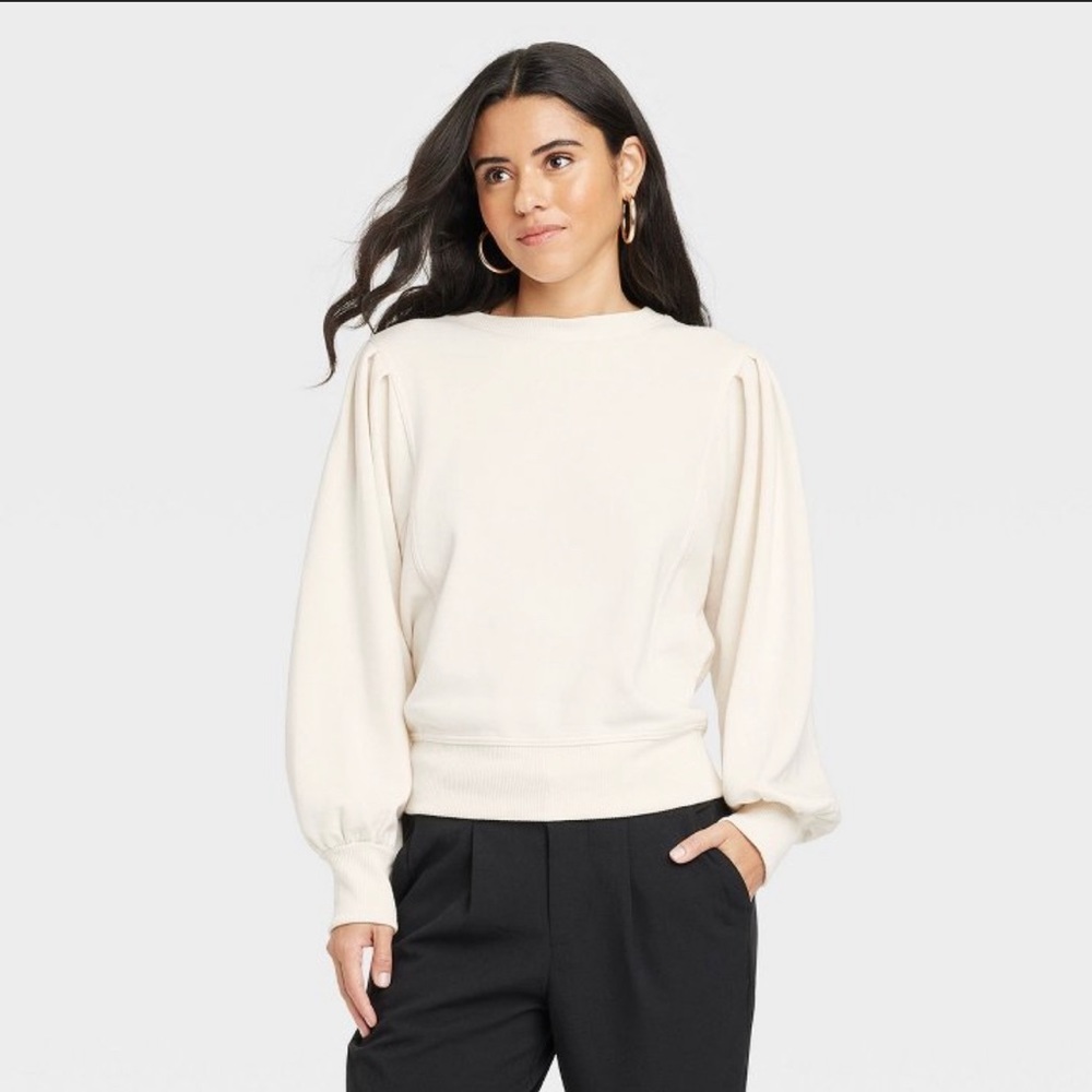 Target a new day Cream Fleece Sweatshirt Size Large